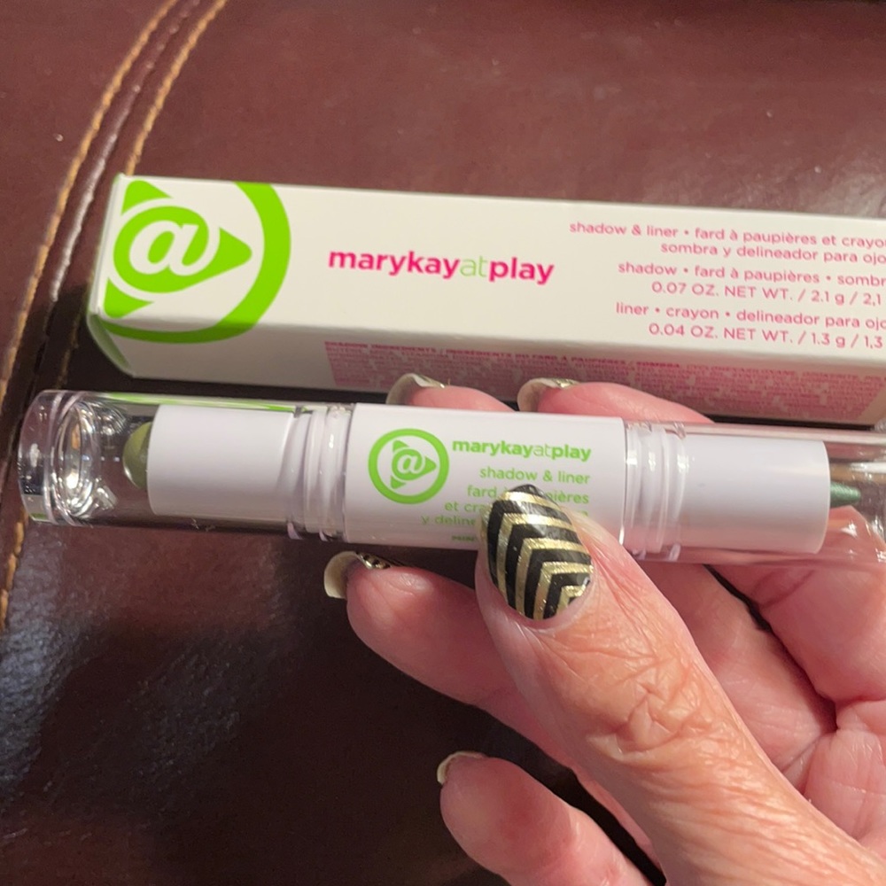 Mary Kay Mint to Be @Play Shadow & Liner